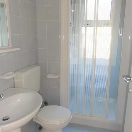 Two Steps From The וילה Lo Stallone