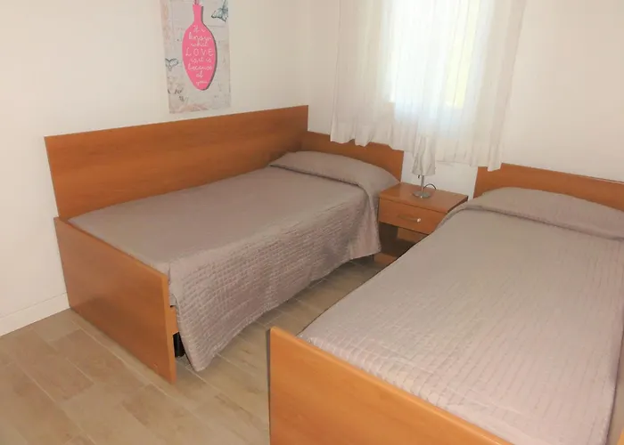 Two Steps From The Willa *