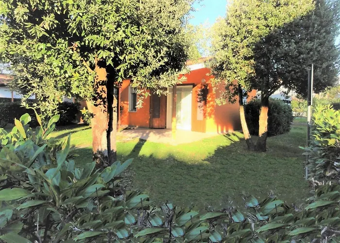 Two Steps From The Willa