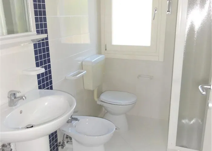 Two Steps From The Lo Stallone