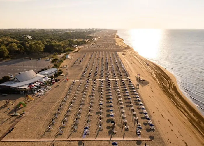 Two Steps From The فيلة *